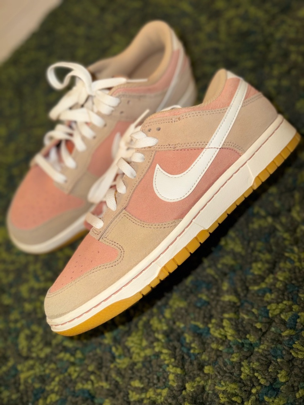 Nike Men’s Low-Top Sneakers in Pink, Tan and White with Gum Outsole